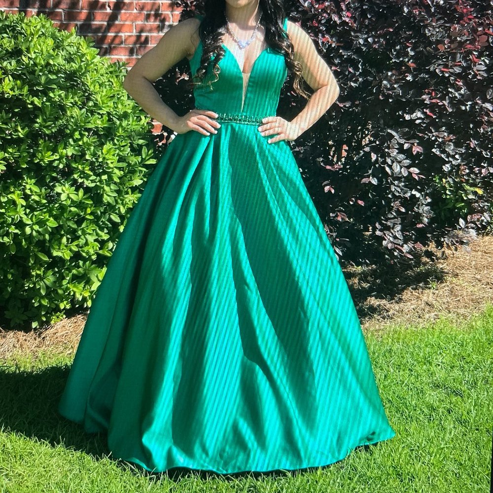 Sherri Hill